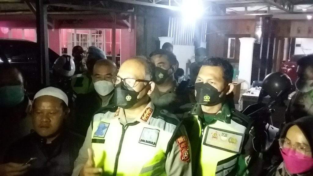 Cegah Kamtibmas Sekaligus Sambangi Lokasi Vaksin, Polres Metro Bekasi Giat Ops Skala Besar