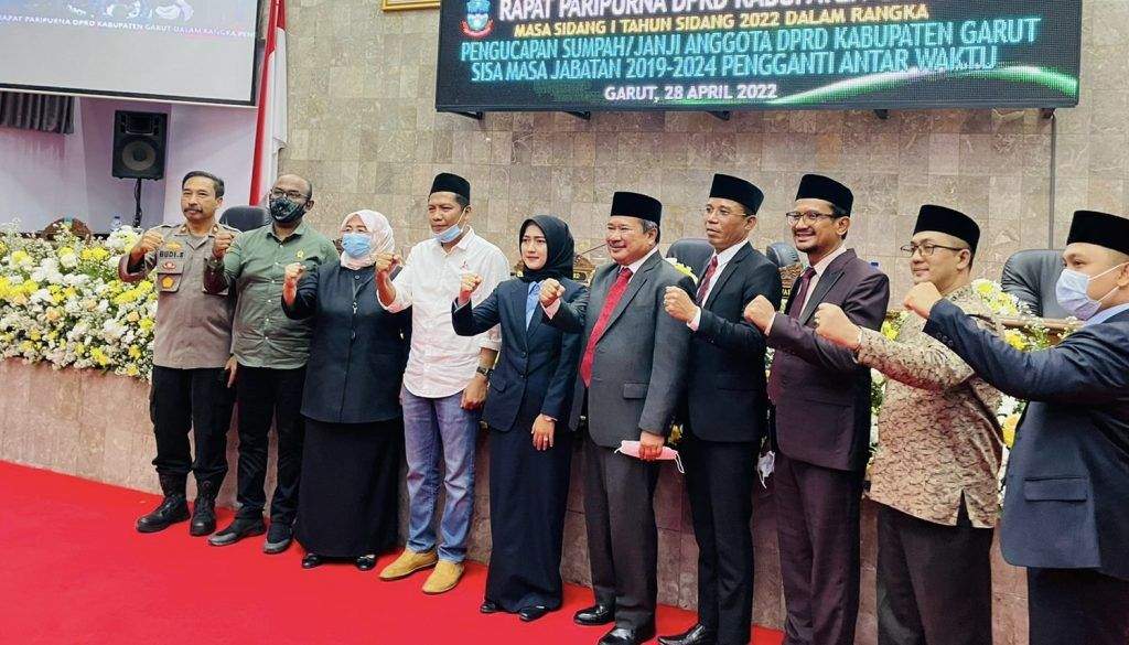 Selamat Menjabat! Putri Tantia Resmi Jadi Anggota DPRD Garut 