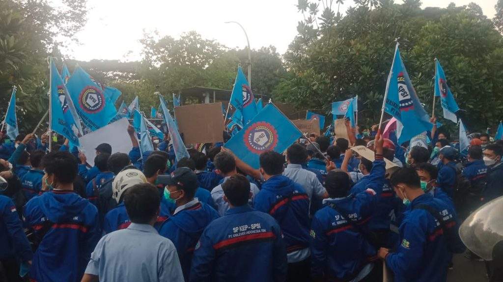 Demo Massal, PKB Bipartit Dilanggar Manajemen PT Unilever Indonesia, PUK Pertanyakan Hal Itu Demo Massal, PKB Bipartit Dilanggar Manajemen PT Unilever Indonesia, PUK Pertanyakan Hal Itu