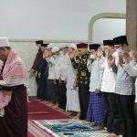 Subuh Berjamaah, Ridwan Kamil Minta DKM Jaga Masjid "Musafir"