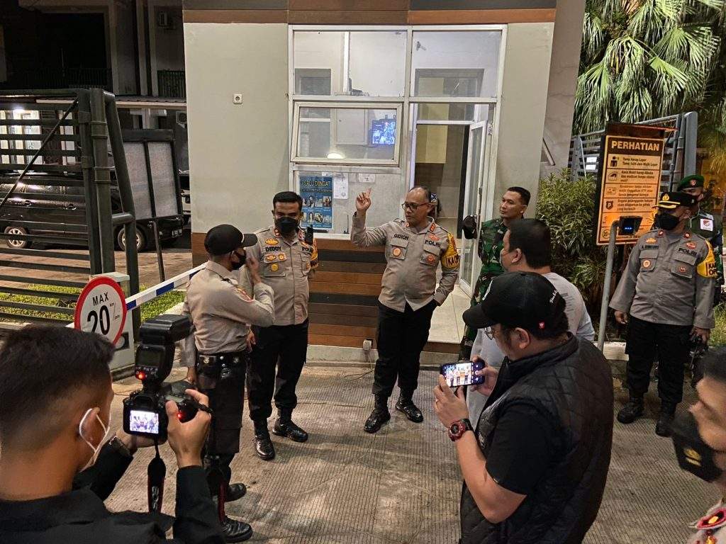 Petugas Gabungan Pantau dan Kunjungi Rumah yang Ditinggalkan Pemudik