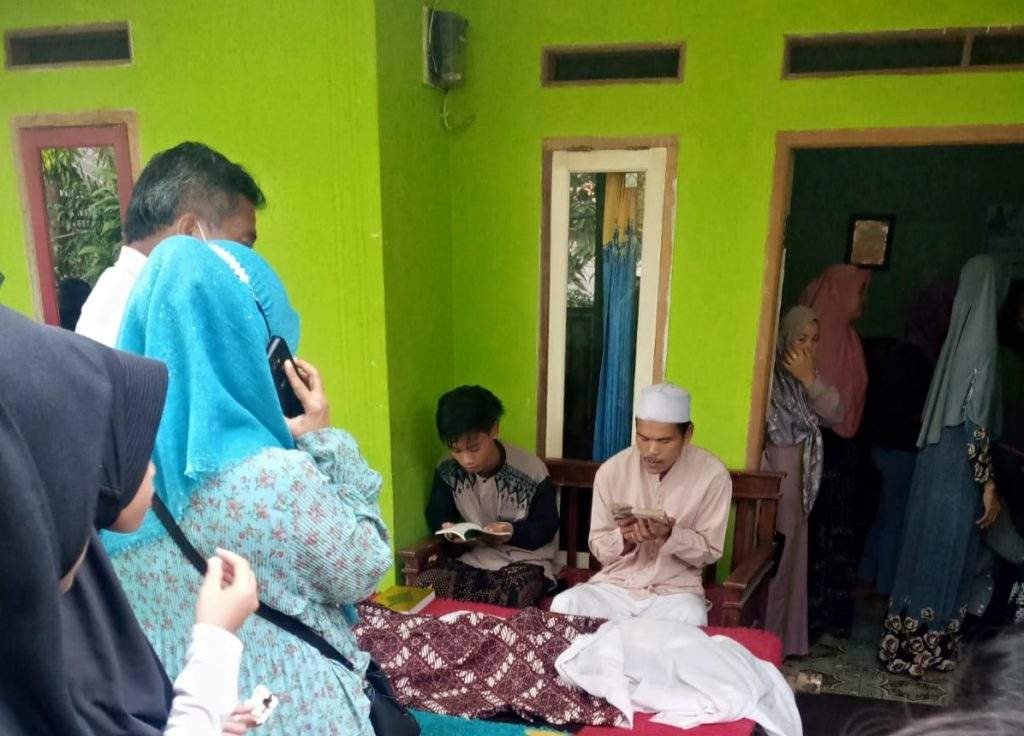 Bocah 7 Tahun Tewas Tenggelam di Kolam Renang Dwisari Wisata Bocah 7 Tahun Tewas Tenggelam di Kolam Renang Dwisari Wisata