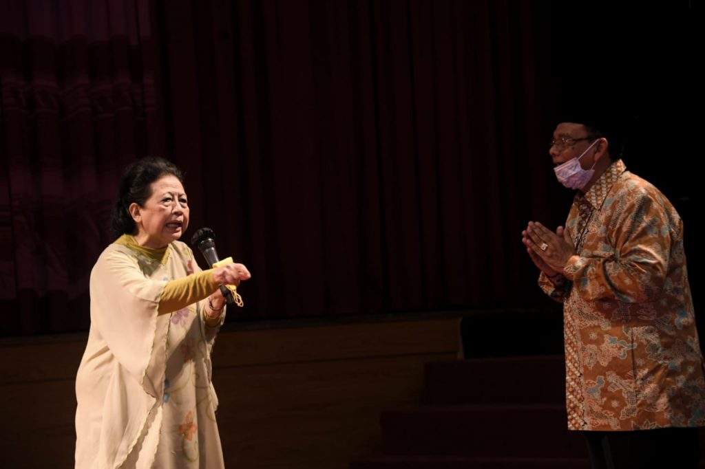 Halal Bihalal dengan Budayawan Sunda, Ridwan Kamil: Kita Sepakat Lestarikan Karya di Majalah Mangle Halal Bihalal dengan Budayawan Sunda, Ridwan Kamil: Kita Sepakat Lestarikan Karya di Majalah Mangle