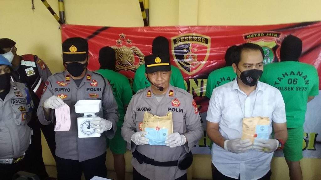 Empat Pelaku Penyalahgunaan Narkotika Jenis Ganja dan Sabu Dicokok Polisi