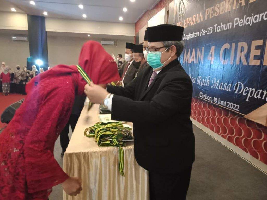 Ini Pesan Kepala MAN 4 Cirebon Saat Acara Pelepasan 242 Siswa