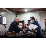 DPRD Kota Cirebon  Sahkan Perda Pengelolaan Keuangan & Konservasi SDA