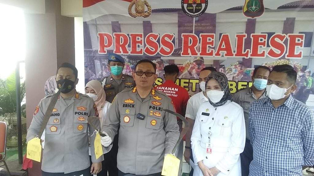 5 Pelaku Curas Diamankan Polisi, 3 Diantaranya Masih Di Bawah Umur 5 Pelaku Curas Diamankan Polisi, 3 Diantaranya Masih Di Bawah Umur