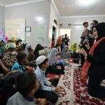 Kenang Eril, Ridwan Kamil dan Keluarga Berbagi dengan Anak Yatim Piatu