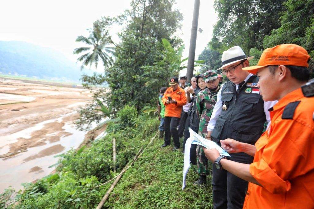 Ridwan Kamil Pastikan Penanganan Banjir Bandang Bogor Berjalan Optimal
