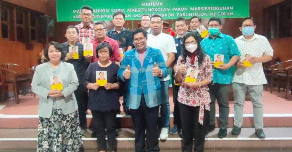 Anggota DPRD Kota Bandung dari PSI Apresiasi Pendeta Bertalenta Penulis Anggota DPRD Kota Bandung dari PSI Apresiasi Pendeta Bertalenta Penulis