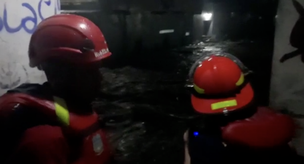 Banjir Bandang Kepung Garut, Ratusan Warga Mengungsi