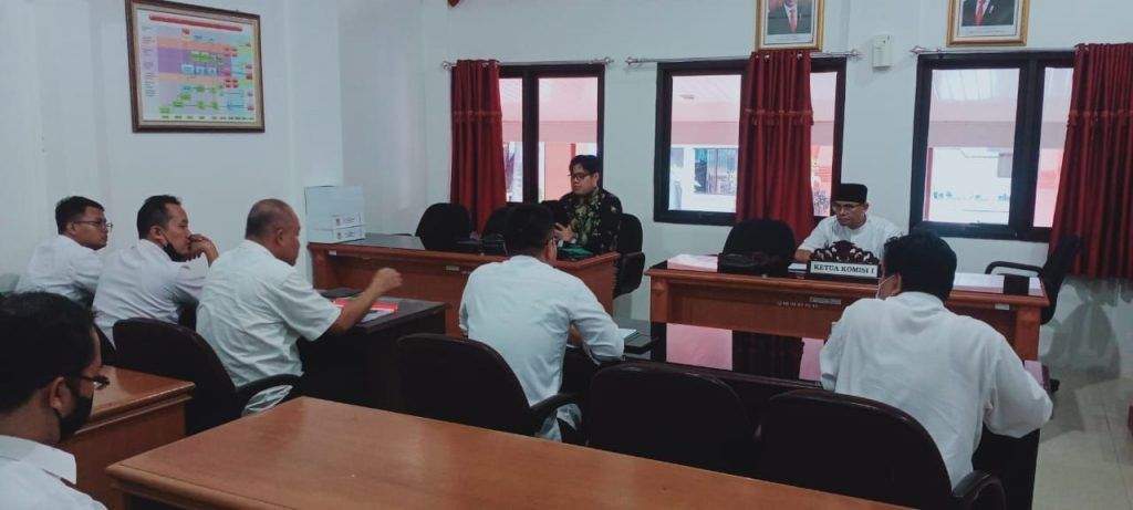 Ketua Komisi III DPRD Kab Cirebon Surati Bupati Soal Masalah Klasik Sampah Ketua Komisi III DPRD Kab Cirebon Surati Bupati Soal Masalah Klasik Sampah