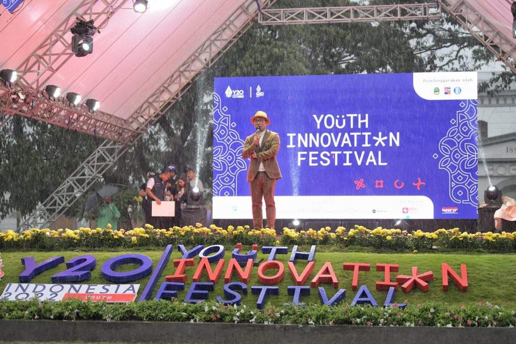 Ridwan Kamil: Anak Muda Harus Mampu Adaptasi Era Digital Ridwan Kamil: Anak Muda Harus Mampu Adaptasi Era Digital