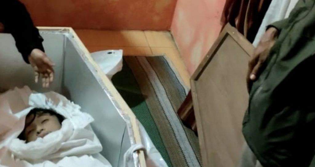 Warga Gebang Kulon Berangkat ke Luar Negeri Secara Ilegal, Pulangnya Jadi Mayat Warga Gebang Kulon Berangkat ke Luar Negeri Secara Ilegal, Pulangnya Jadi Mayat