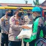 Kapolres Cirebon Kota Bagikan 4 Ton Beras ke Masyarakat