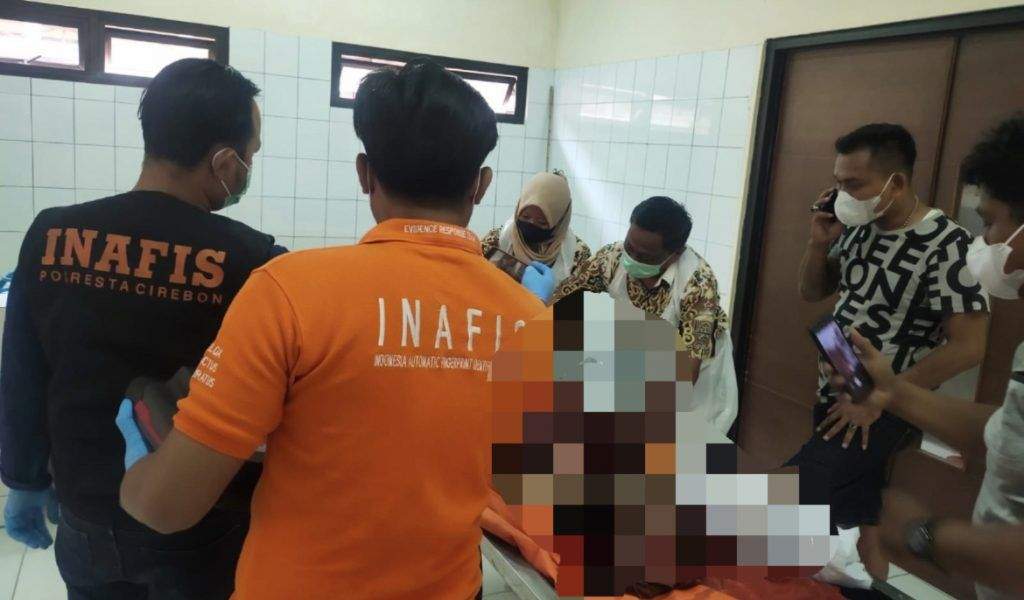 Innalillahi, Warga Jambi Remuk Ditabrak KA Di Pabedilan Cirebon