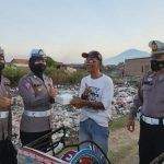 BBM Naik, Satlantas Polres Ciko Bagikan Ratusan Nasi Kotak ke Warga