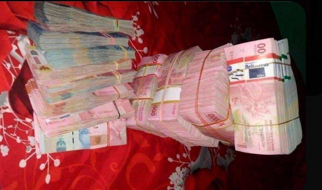 Bagaimana Hukumnya, Membayar "Uang Panas" dari Hasil "Uang Panas" ? Bagaimana Hukumnya, Membayar "Uang Panas" dari Hasil "Uang Panas" ?