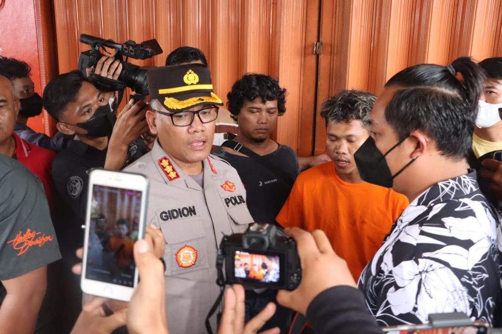 Pelaku Pembunuhan Waria Salon Kecantikan Di Bekasi Ditangkap, Ini Motifnya