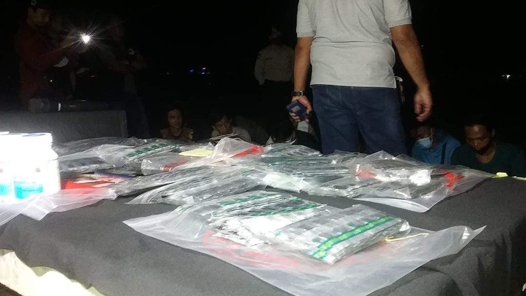 Tim Gabungan Polres Metro Bekasi Amankan 8.343 Tramadol dan Eximer di Bekasi Berikut Pelakunya
