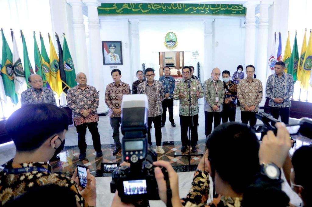 Bentuk Simpati Gempa Cianjur, Peserta Kongres Se-Asia Timur Pakai Pita Hitam Bentuk Simpati Gempa Cianjur, Peserta Kongres Se-Asia Timur Pakai Pita Hitam