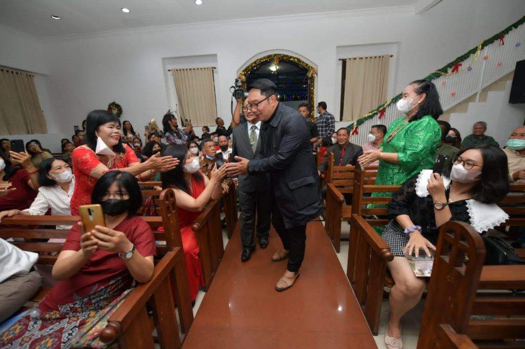 Tinjau Misa Natal, Ridwan Kamil: Jawa Barat Kondusif