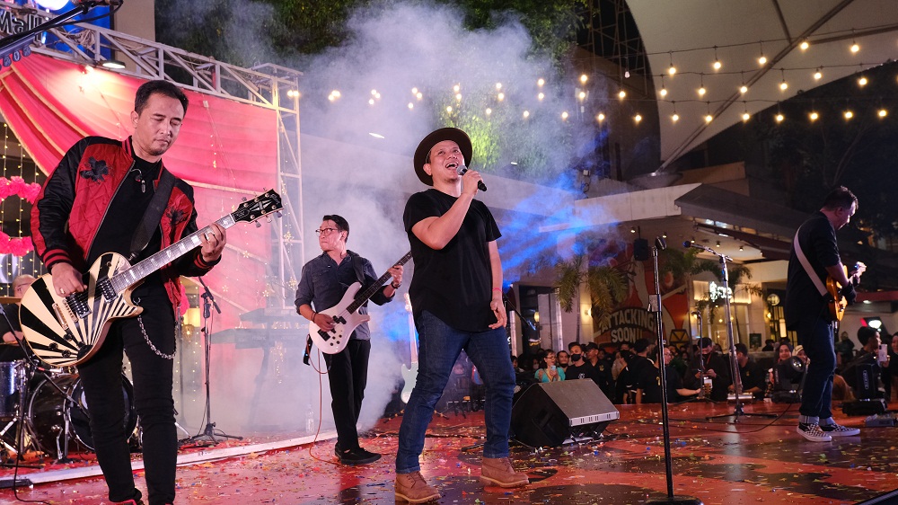 Padi Reborn Sukses Hipnotis Penggemarnya Di Pergantian Akhir Tahun 2022 Di SMB Padi Reborn Sukses Hipnotis Penggemarnya Di Pergantian Akhir Tahun 2022 Di SMB