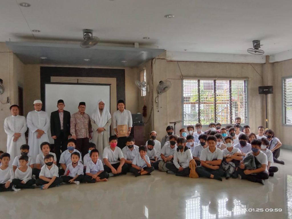 Tim Kolaborasi UIN Gus Dur & Unwahas Kenalkan Kurikulum Madrasah ke Filipina