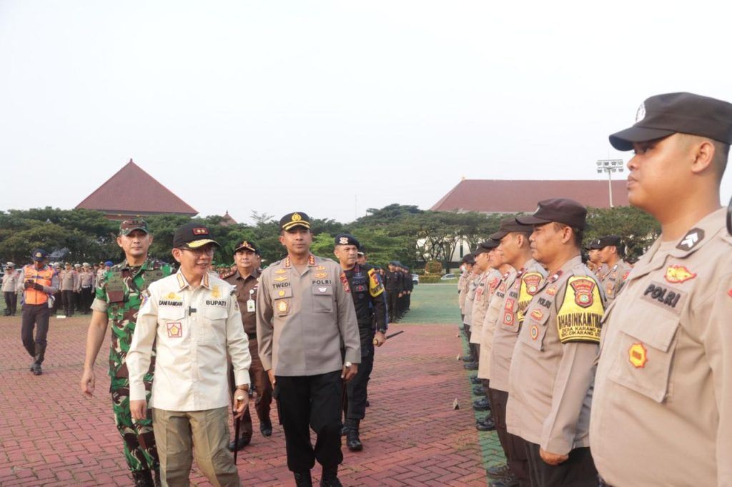 Pj Bupati Bekasi Pimpin Apel Operasi Ketupat Jaya 2023 Bersama Forkopimda Pj Bupati Bekasi Pimpin Apel Operasi Ketupat Jaya 2023 Bersama Forkopimda