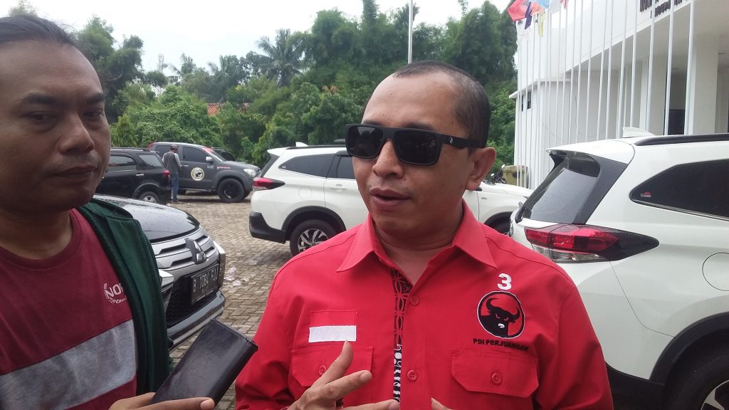 Disebut Cari Panggung Politik di Kasus Staycation, Nyumarno Sarankan Politisi Baru Baca Lagi Tatib DPRD Disebut Cari Panggung Politik di Kasus Staycation, Nyumarno Sarankan Politisi Baru Baca Lagi Tatib DPRD