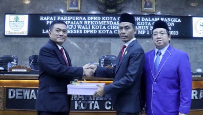 Begini Catatan DPRD Atas LKPj Walikota Cirebon Tahun 2022