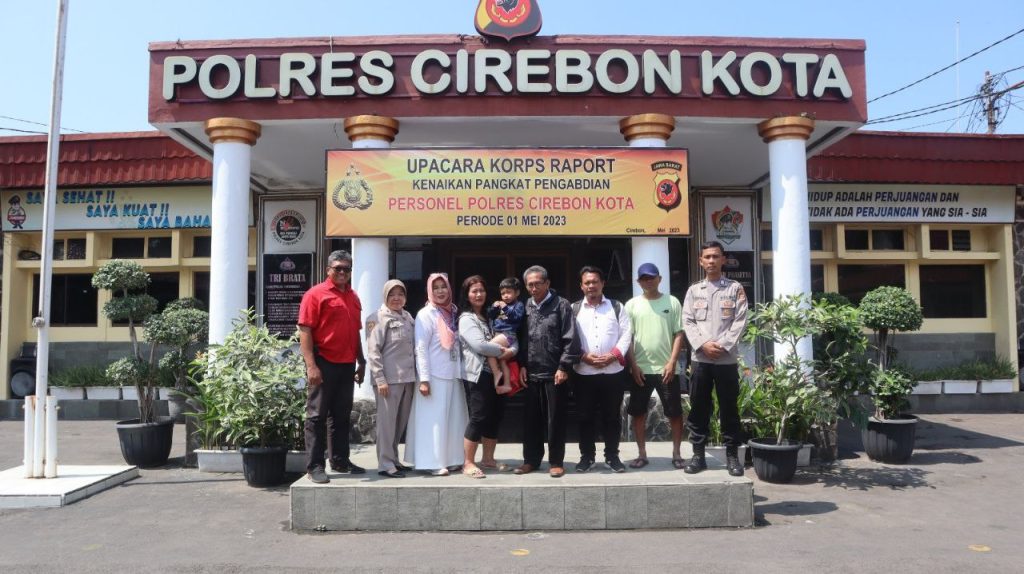 Haru Biru Di Polres Ciko, Anak Hilang yang Viral Dipertemukan dengan Ibunya