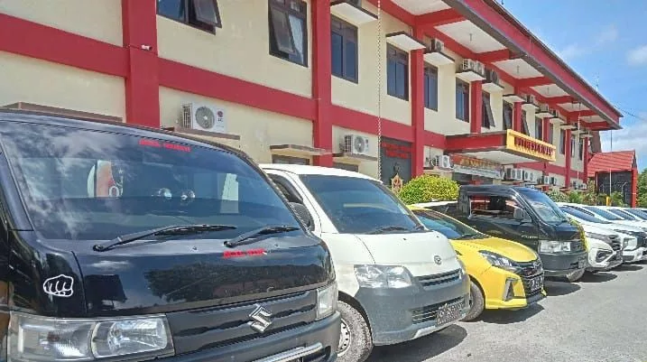Polisi Bongkar Kejahatan Penggelapan Mobil, Modusnya Dijanjikan Take Over Resmi di Leasing Polisi Bongkar Kejahatan Penggelapan Mobil, Modusnya Dijanjikan Take Over Resmi di Leasing