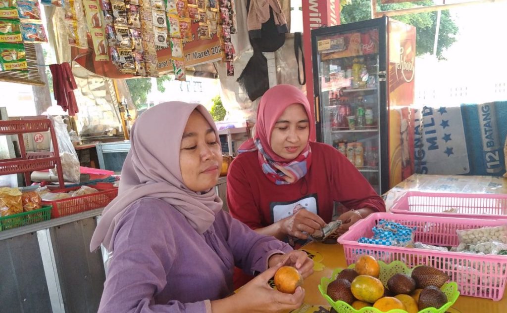 Warung Teh Wati Samping Kecamatan Pabuaran, Tempat Singgah Idola Para Pemburu Nafkah