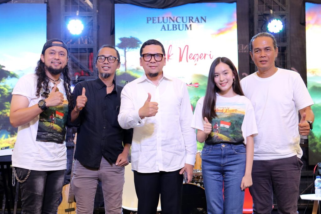 Sinergy for Indonesia Rilis Album Nyanyian Anak Negeri – Pusaka Nusantara Sinergy for Indonesia Rilis Album Nyanyian Anak Negeri – Pusaka Nusantara