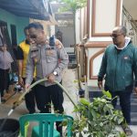 Polsek Tarumajaya dan BPBD Kabupaten Bekasi Salurkan Air Bersih Sebanyak 20 Mobil Tangki untuk Warga