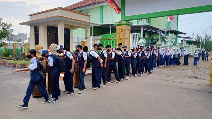 Cepat Tanggap! Pasca Berita Kenakalan Siswa, Kepsek SMPN 1 Pabuaran Lakukan Ini