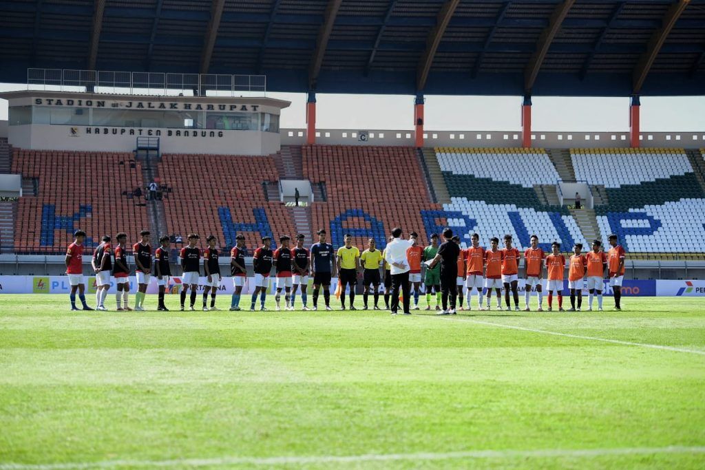 Ridwan Kamil Dampingi Presiden Tinjau Renovasi Stadion Si Jalak Harupat