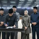 Penjabat Gubernur Jabar Tanda Tangani Nota Kesepakatan KUA dan PPAS Tahun 2024