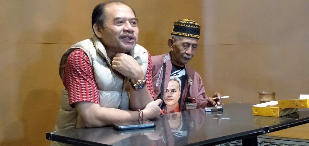 Silaturahim dengan Banteng Tua Cirebon, Ketut Sustiawan Dapat Dukungan Sesepuh Silaturahim dengan Banteng Tua Cirebon, Ketut Sustiawan Dapat Dukungan Sesepuh