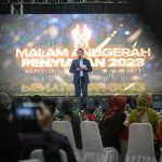 Ridwan Kamil Terima Penghargaan Gubernur Insiator Pasagi dari KPID