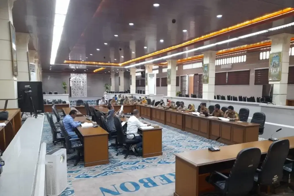 DPRD Kota Cirebon Kebut Pengesahan Raperda Pajak dan Retribusi DPRD Kota Cirebon Kebut Pengesahan Raperda Pajak dan Retribusi