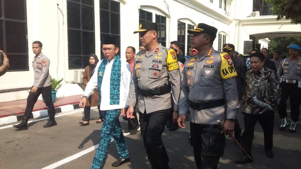 Hadiri Coffee Morning Polres Metro Bekasi, Wakapolda Metro Jaya Himbau Jaga Sinergis Pemilu Damai 2024 Hadiri Coffee Morning Polres Metro Bekasi, Wakapolda Metro Jaya Himbau Jaga Sinergis Pemilu Damai 2024