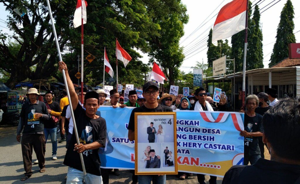 Kampanye Calon Kuwu Pabuaran Lor Nomor 4 Hery Castari, Massa Teriak "LANJUTKAN"