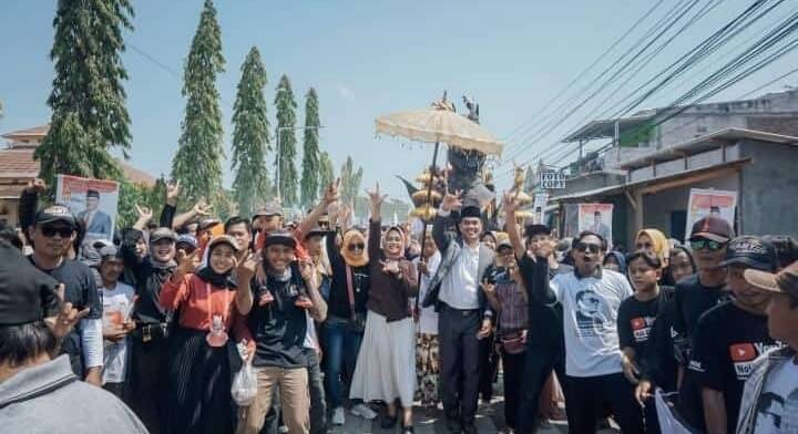 Dalam Kampanye, Massa Pendukung Mas Amy Serentak Nyatakan "Nomer Telu Sing Jadi Kuwu"