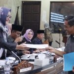 Fraksi DPRD Kota Cirebon Sampaikan Pemandangan Umum Raperda APBD 2024