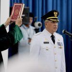 Bey Machmudin Lantik Dicky Saromi sebagai Penjabat Wali Kota Cimahi