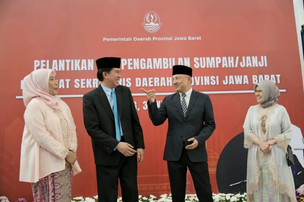 Bey Harap Bupati dan Wali Kota Bisa Kurangi 30 Persen Sampah