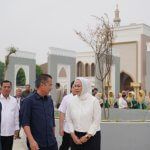 Bey Machmudin Tinjau Alun-alun Karawang Hasil Revitalisasi Bey Machmudin Tinjau Alun-alun Karawang Hasil Revitalisasi