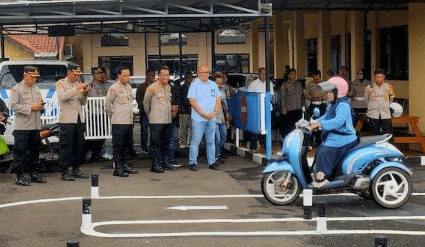 Polresta Cirebon Gratiskan SIM D untuk Kaum Difabel Polresta Cirebon Gratiskan SIM D untuk Kaum Difabel